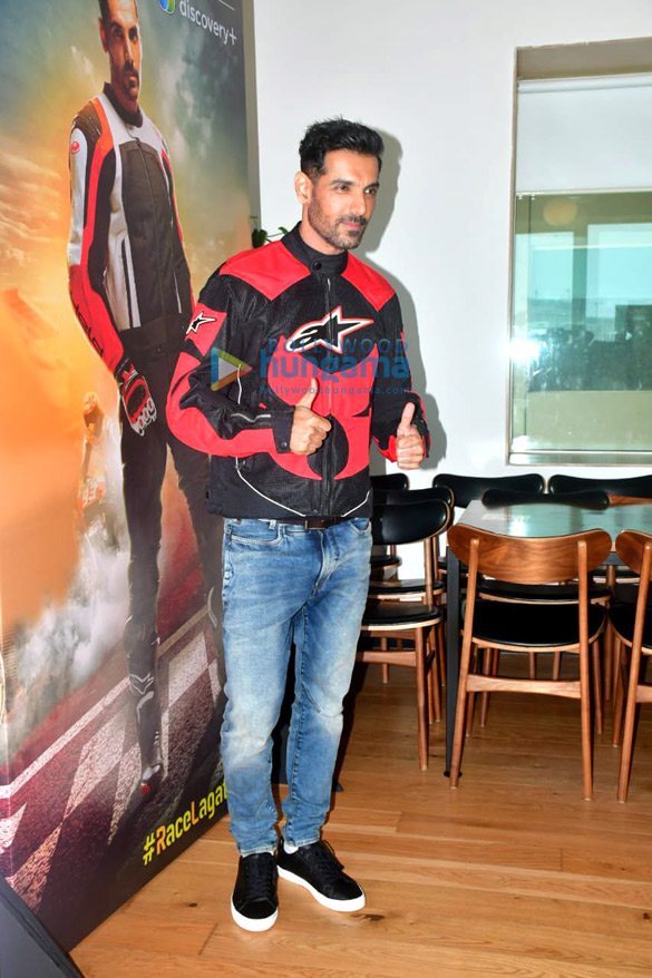 photos john abraham snapped at eurosport india event at discovery communication india office 6