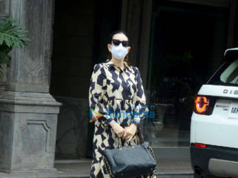 Photos: Kareena Kapoor Khan, Saif Ali Khan, Jeh Ali Khan snapped in Bandra