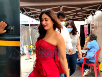 Photos: Kareena Kapoor Khan spotted at Mehboob Studios