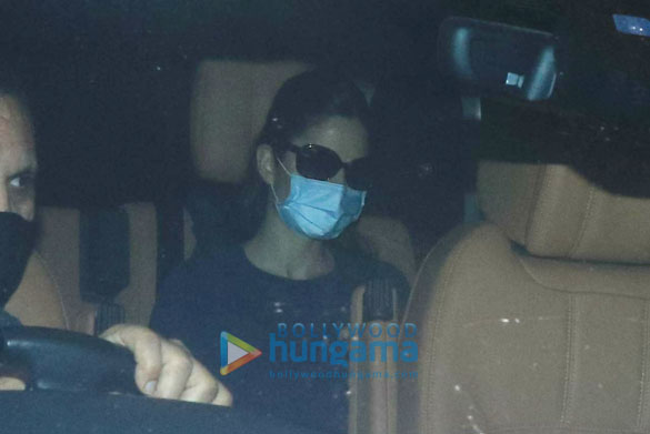 photos katrina kaif snapped at a clinic in bandra 2