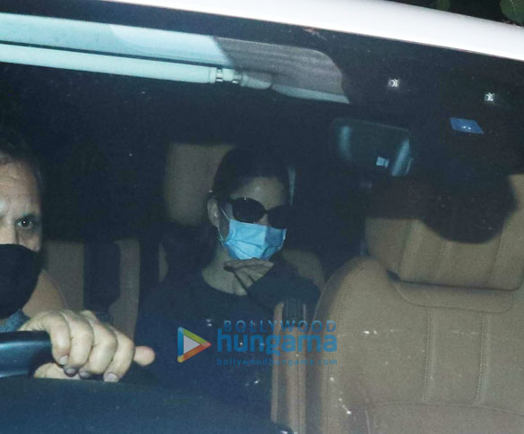 photos katrina kaif snapped at a clinic in bandra 4