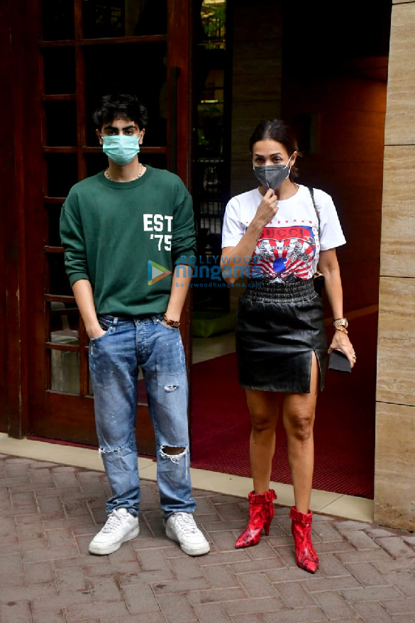 photos malaika arora amrita arora and arbaaz khan snapped at olive 4