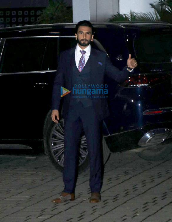 Photos: Ranveer Singh snapped at Kalina airport