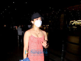 Photos: Rashmika Mandanna, Yami Gautam Dhar, Rashami Desai and others snapped at the airport Photos: Rashmika Mandanna, Yami Gautam Dhar, Rashami Desai and others snapped at the airport
