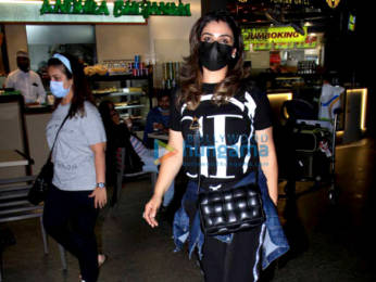 Photos: Raveena Tandon, Hansika Motwani, Boman Irani and others snapped at the airport