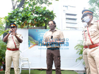 Photos: Rohit Shetty snapped promoting the Juhu Police cyber safety initiative