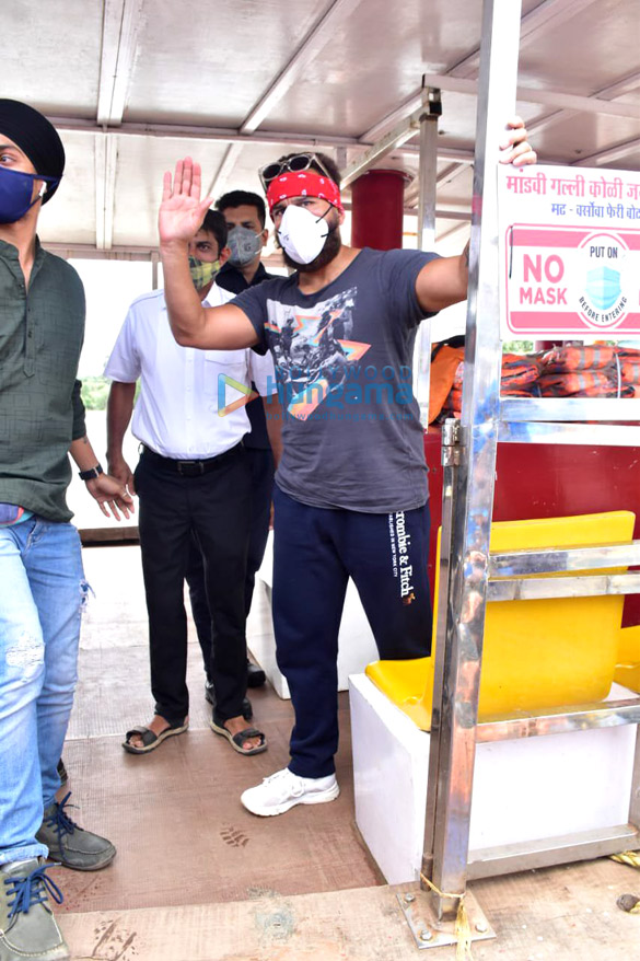 Photos: Saif Ali Khan snapped at Versova jetty