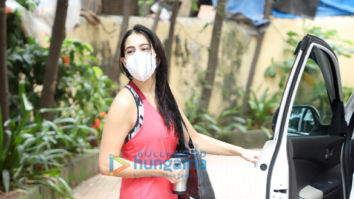 Photos: Sara Ali Khan, Khushi Kapoor and Dhvani Bhanushali spotted at gym in Bandra