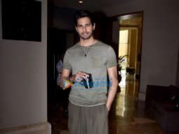 Photos: Sidharth Malhotra snapped promoting Shershaah