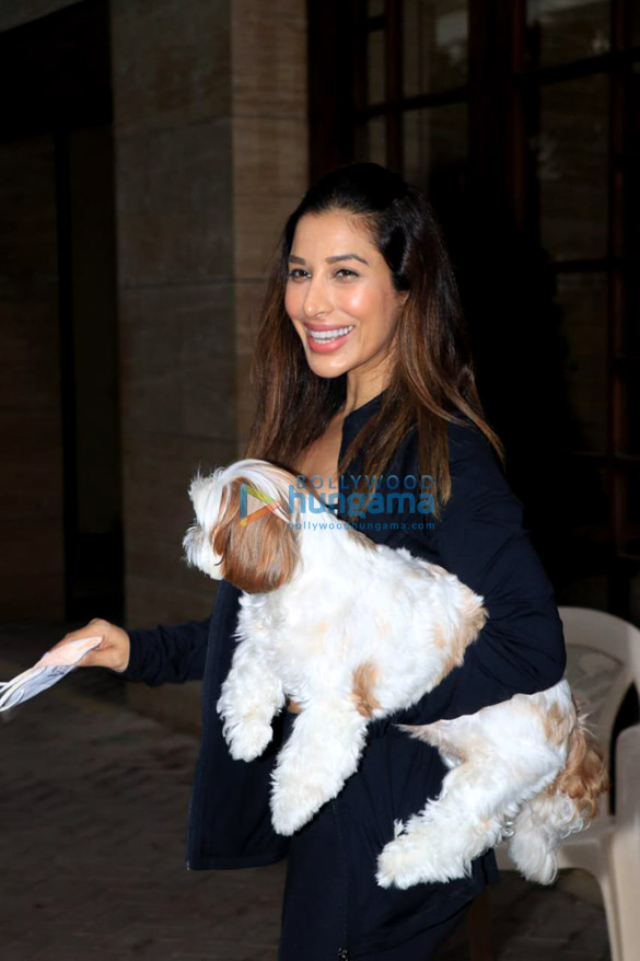 Photos: Sophie Choudry snapped in Bandra