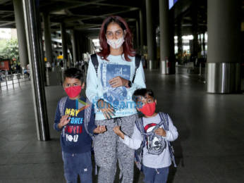 Photos: Sunny Leone, Genelia D’Souza, Vaani Kapoor and others snapped at the airport