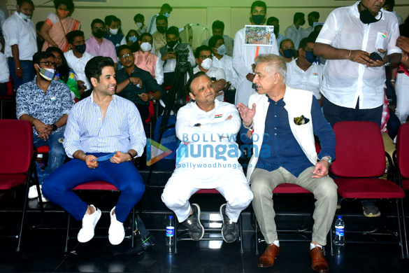 Photos: Tusshar Kapoor and Dalip Tahil spotted at National College Photos: Tusshar Kapoor and Dalip Tahil spotted at National College