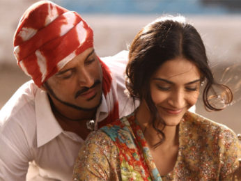REVEALED: Sonam Kapoor was offered just Rs 11 for her role in Bhaag Milkha Bhaag REVEALED: Sonam Kapoor was offered just Rs 11 for her role in Bhaag Milkha Bhaag
