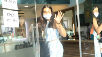 Rakul Preet Singh snapped at salon in Bandra