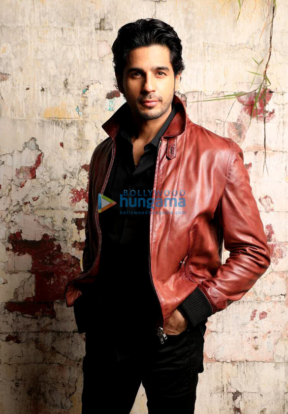 sidharth malhotra 2 6