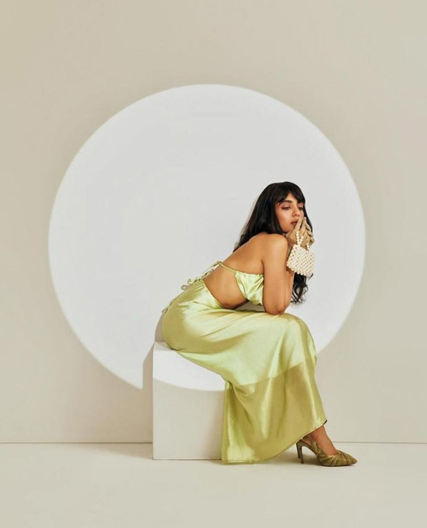 Sobhita Dhulipala drops stunning pictures in a green satin slip dress Sobhita Dhulipala drops stunning pictures in a green satin slip dress