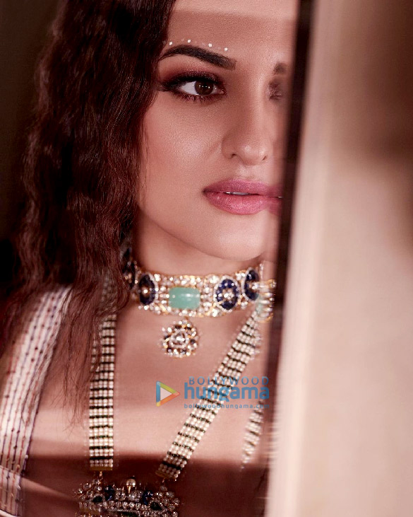 sonakshi sinha 2 23