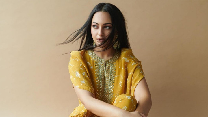 Sonakshi Sinha: “I try to keep as away from CONTROVERSIES as I can but if I…”| BHUJ | Ajay Devgn Sonakshi Sinha: “I try to keep as away from CONTROVERSIES as I can but if I…”| BHUJ | Ajay Devgn