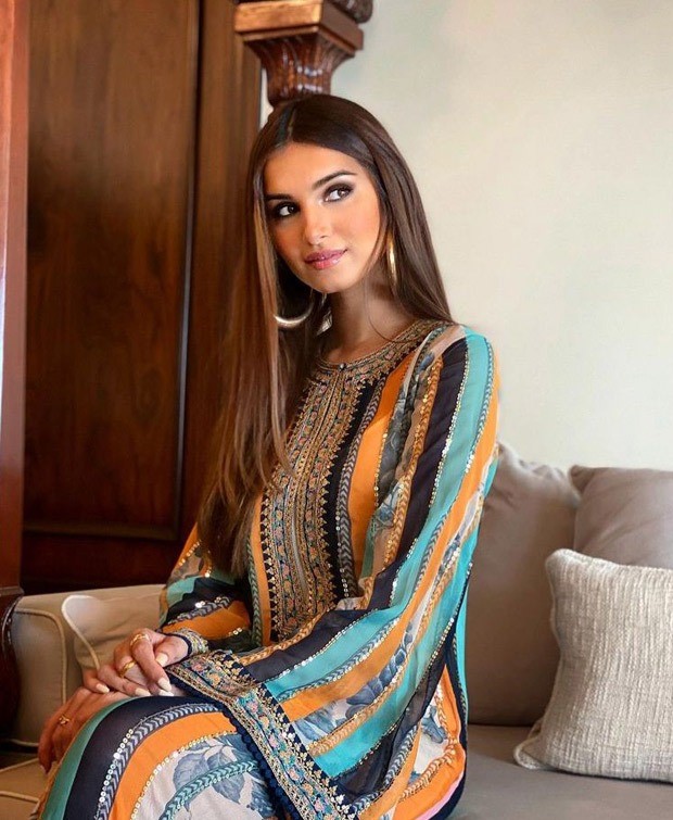 Tara Sutaria stuns in a multi-coloured kurta from H&M x Sabyasachi worth nearly Rs. 10,000