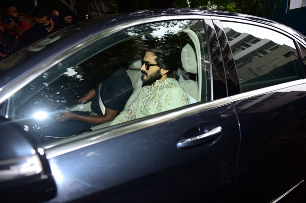 Arjun Kapoor, Khushi Kapoor, Shanaya Kapoor and other family members arrive at Anil Kapoor's residence for Rhea Kapoor and Karan Boolani's wedding
