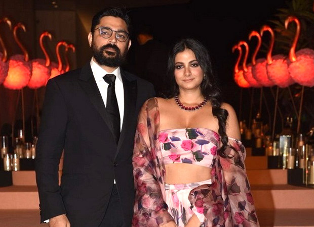 Rhea Kapoor set to tie the knot with Karan Boolani at 10 pm tonight at Anil Kapoor's residence Rhea Kapoor set to tie the knot with Karan Boolani at 10 pm tonight at Anil Kapoor's residence