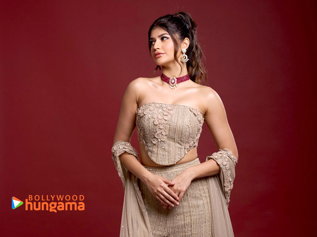 Anjini Dhawan Anjini Dhawan