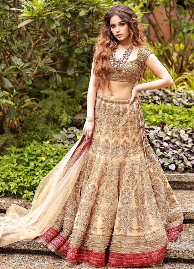 Jannat Zubair looks breathtaking in an embellished lehenga