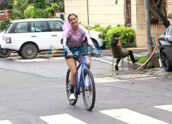 photos aisha sharma spotted in bandra 4 7