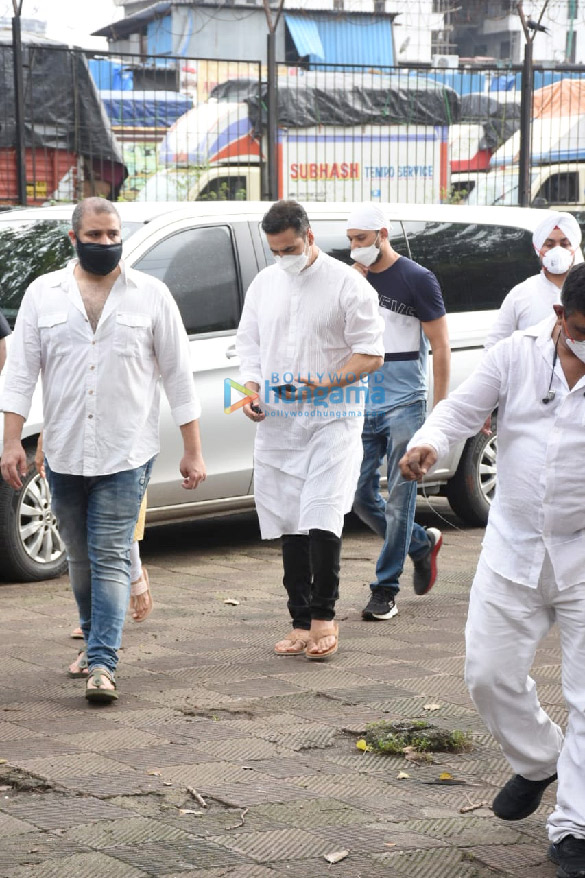 Photos: Celebs attend Aanand. L. Rai’s mother’s funeral in Oshiwara