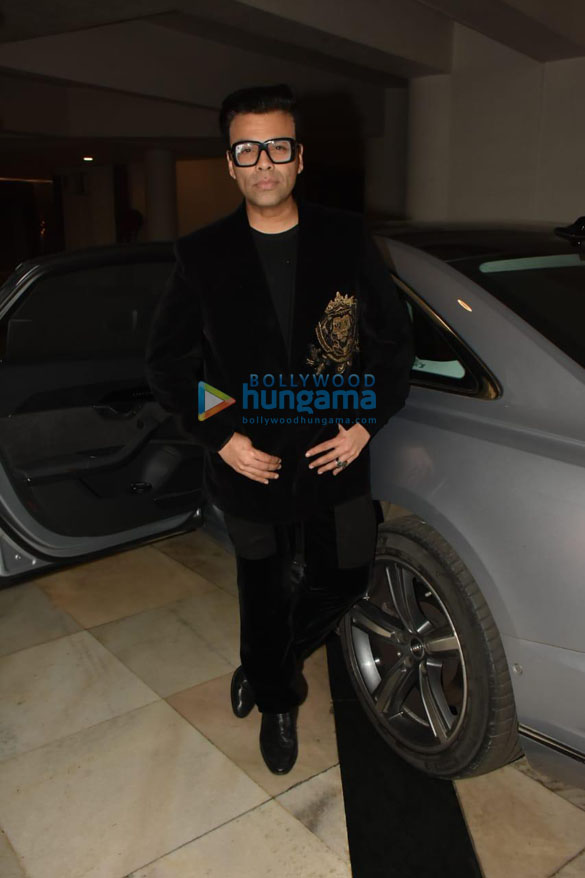 photos ananya panday malaika arora and others snapped at manish malhotras house in bandra 2