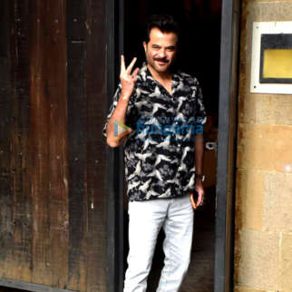 Photos: Anil Kapoor snapped in Juhu