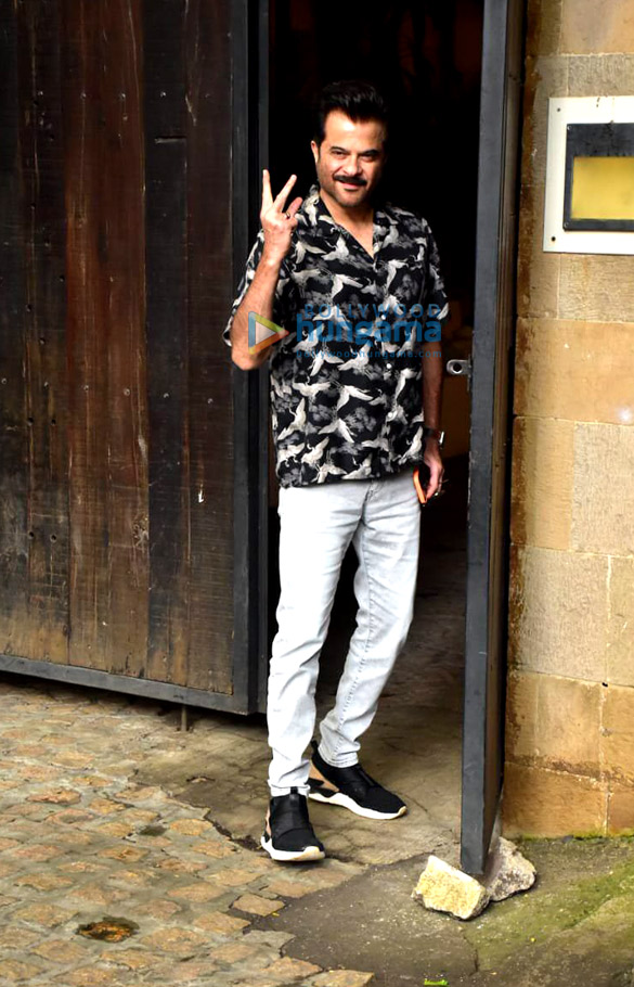 photos anil kapoor snapped in juhu 1 2
