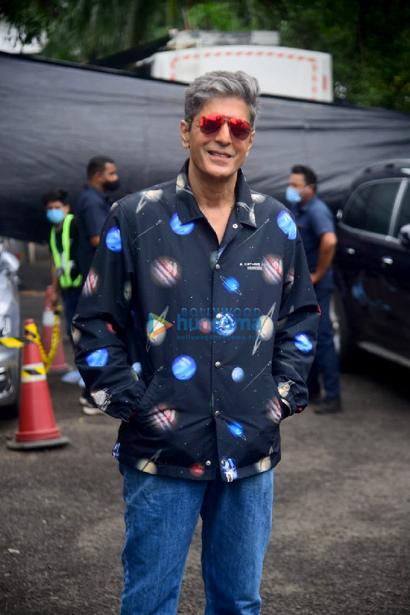 Photos: Chunky Pandey snapped on sets of the Zee Comedy Show Photos: Chunky Pandey snapped on sets of the Zee Comedy Show