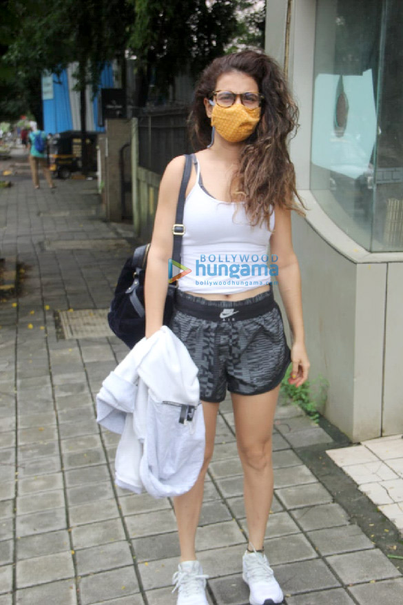 photos fatima sana shaikh spotted at a gym in bandra 1