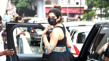 Photos: Khushi Kapoor spotted outside a gym in Andheri