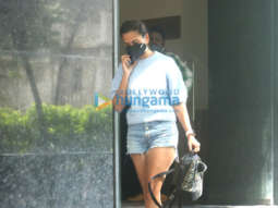 Photos: Kriti Kharbanda spotted outside a clinic in Santacruz