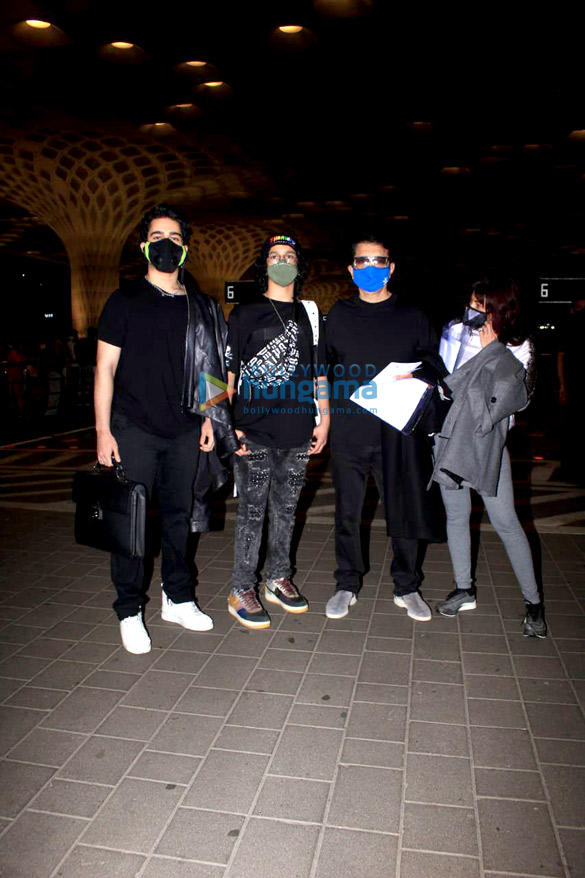 photos rakul preet singh kriti kharbanda sajid nadiadwala and others snapped at the airport 3