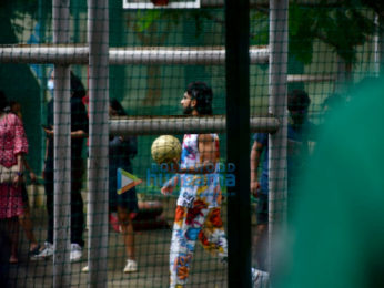 Photos: Ranveer Singh snapped shooting for an Advertisement in Bandra