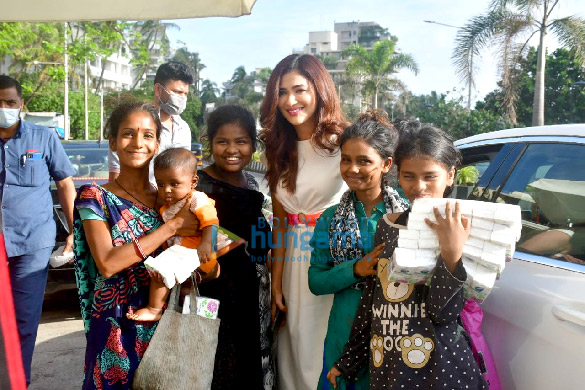 photos ridhima pandit spotted in bandra 2