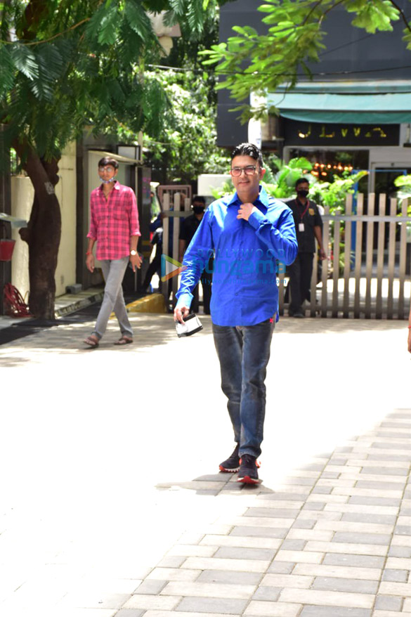 photos rohit shetty and bhushan kumar snapped at t series office for ganpati darshan 6