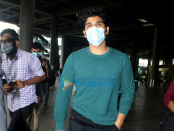 Photos: Shahid Kapoor, Shruti Haasan, Karishma Tanna and others snapped at the airport