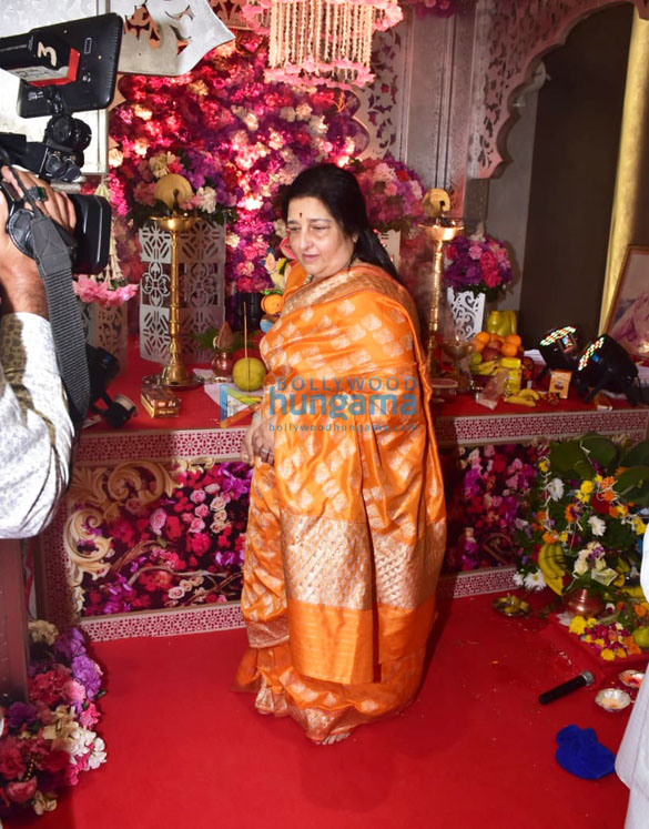 photos urvashi rautela rohit shetty bhushan kumar and others snapped at t series office for ganpati darshan 2