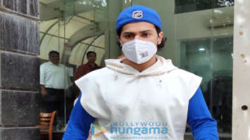 Photos: Varun Dhawan snapped at a gym in Khar