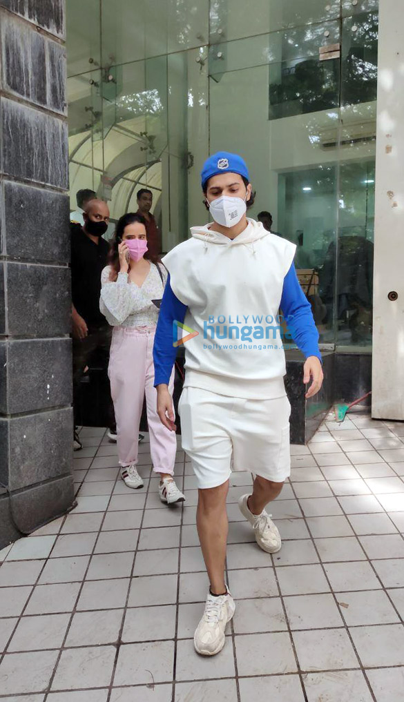 photos varun dhawan snapped at a gym in khar 3