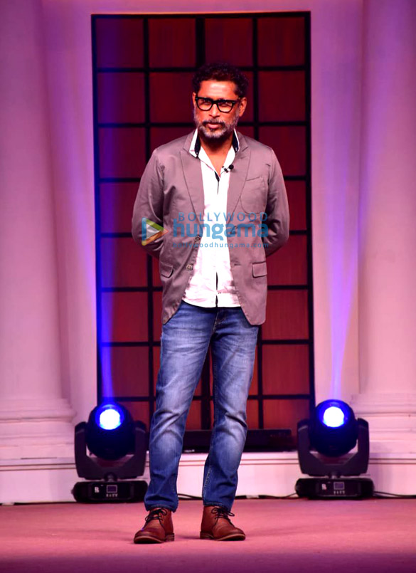 photos vicky kaushal and shoojit sircar snapped at the trailer launch of sardar udham 4