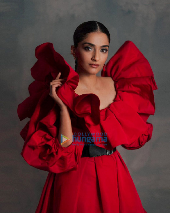 sonam kapoor ahuja 1 12