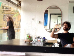 ‘Go give your mom a hug’, says Hrithik Roshan as he enjoys a ‘lazy breakfast date’ with mom Pinkie Roshan