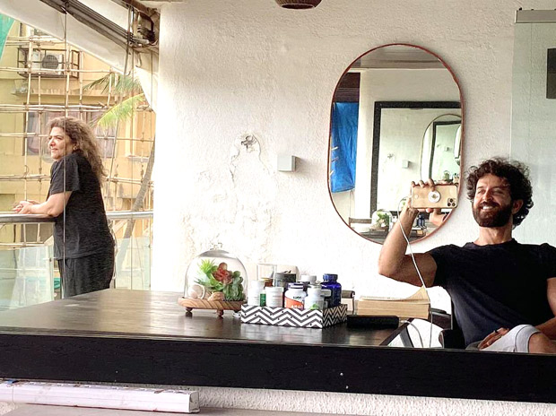 ‘Go give your mom a hug’, says Hrithik Roshan as he enjoys a ‘lazy breakfast date’ with mom Pinkie Roshan ‘Go give your mom a hug’, says Hrithik Roshan as he enjoys a ‘lazy breakfast date’ with mom Pinkie Roshan
