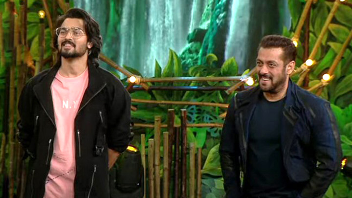 Bhuvan Bam: “Main Bigg Boss 15 MUTE kar ke dekhta hoon kyunki mere dimag mein…”| Sneak Peek Bhuvan Bam: “Main Bigg Boss 15 MUTE kar ke dekhta hoon kyunki mere dimag mein…”| Sneak Peek
