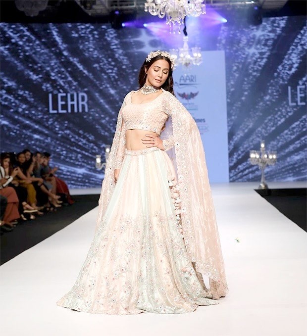 Bombay Times Fashion Week 2021: Hina Khan turns showstopper in gorgeous dusty pastel lehenga by Aari Bombay Times Fashion Week 2021: Hina Khan turns showstopper in gorgeous dusty pastel lehenga by Aari